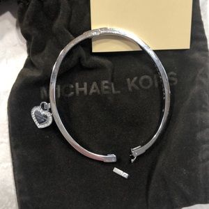 Michael kors bracket